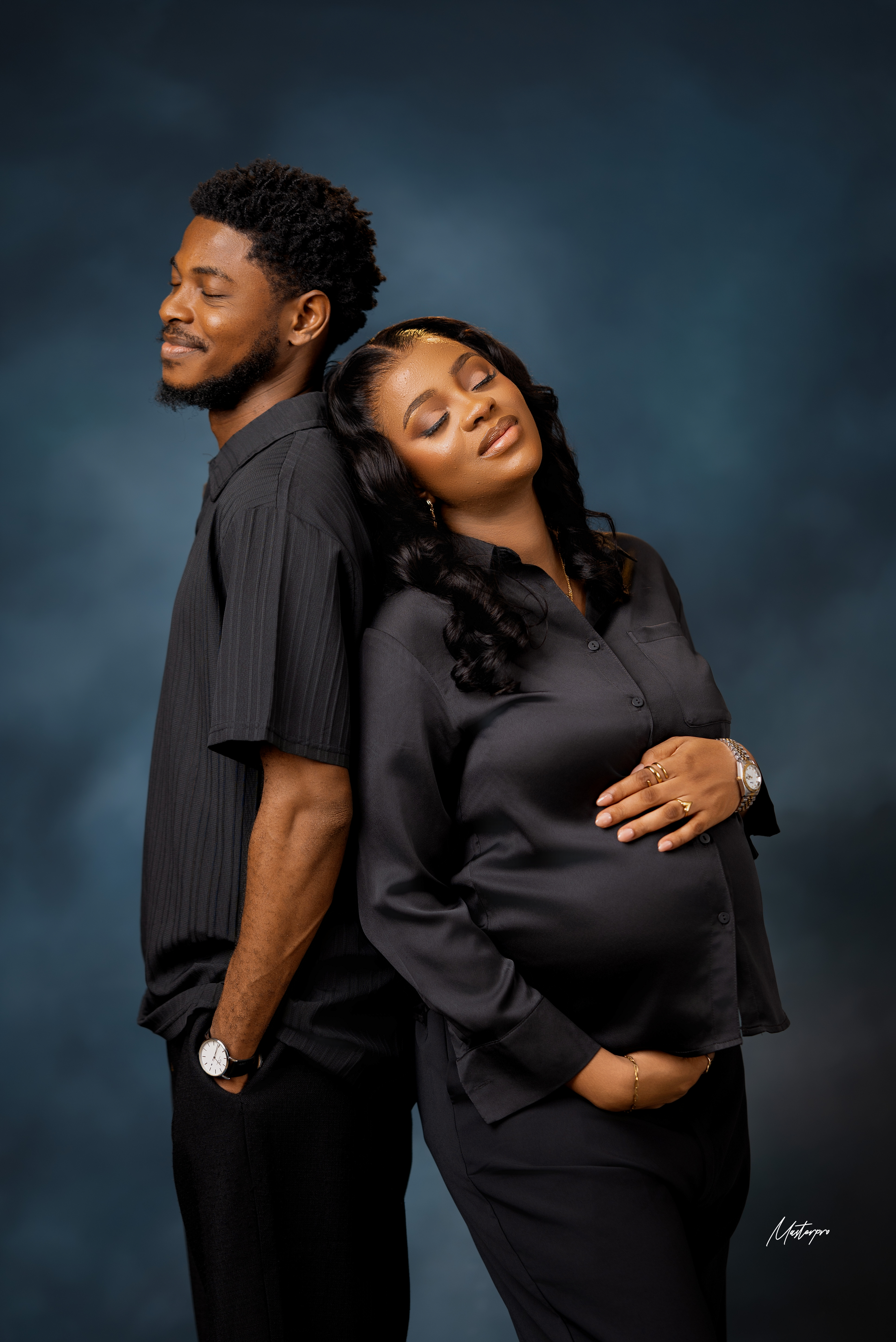 MATERNITY SHOOT